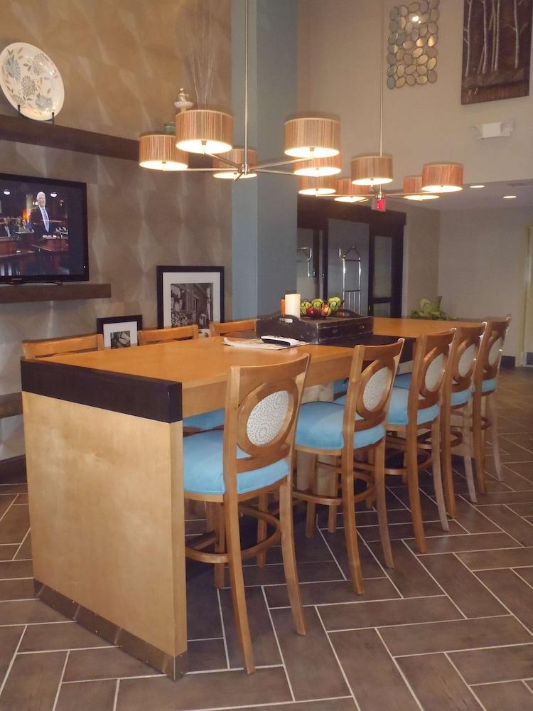 Hampton Inn & Suites Wiggins Buitenkant foto